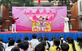 SẮC SEN TÔ HỒNG SÂN TRƯỜNG THCS NGUYỄN BỈNH KHIÊM (XÃ NHÀ BÈ)